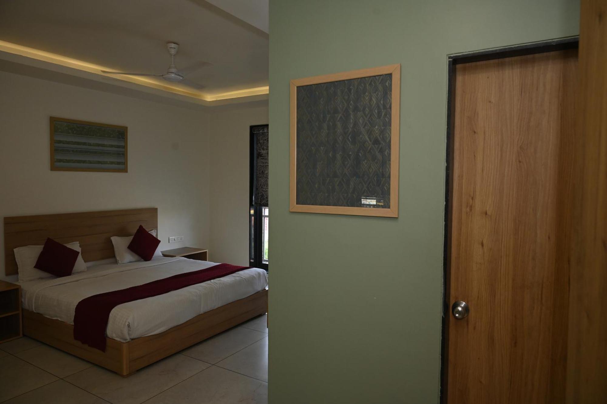 Sheer Bliss Hotel Udaipur Exterior photo