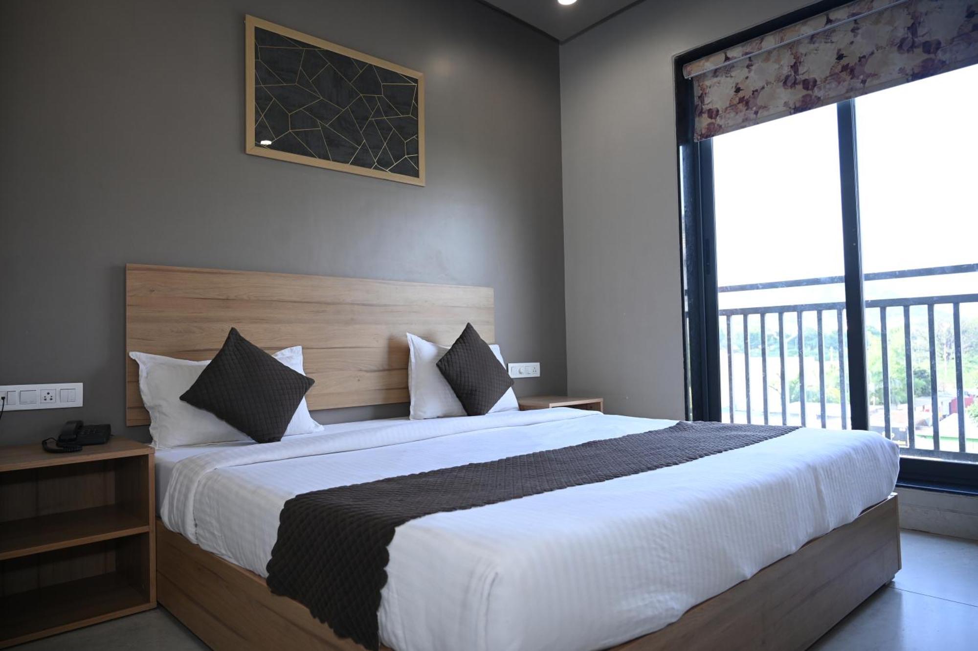 Sheer Bliss Hotel Udaipur Exterior photo